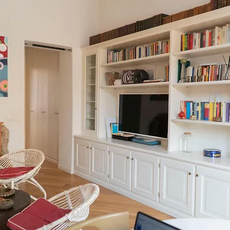Casa Holden Al Parco Sempione Daire